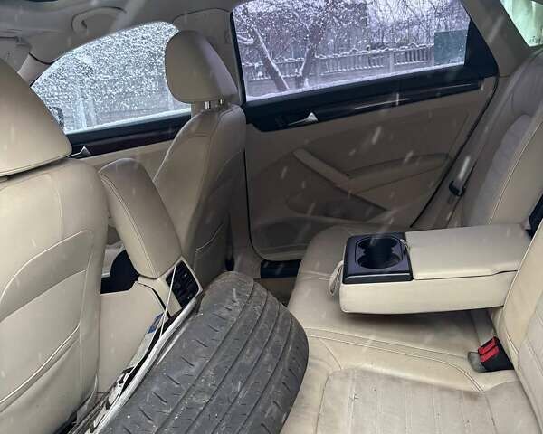 Белый Фольксваген Пассат, объемом двигателя 2.5 л и пробегом 289 тыс. км за 3500 $, фото 25 на Automoto.ua