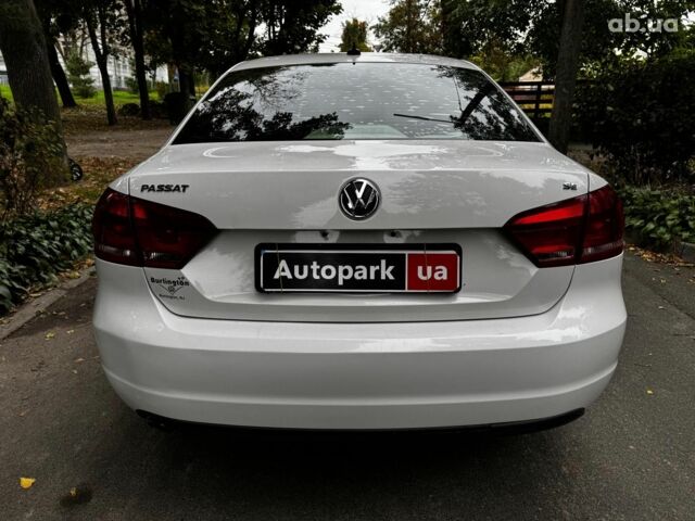 Белый Фольксваген Пассат, объемом двигателя 2.5 л и пробегом 225 тыс. км за 10590 $, фото 6 на Automoto.ua
