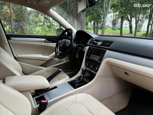 Белый Фольксваген Пассат, объемом двигателя 2.5 л и пробегом 225 тыс. км за 10590 $, фото 26 на Automoto.ua