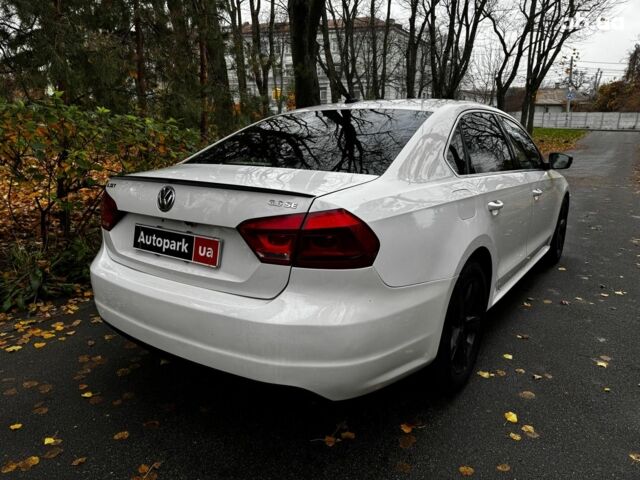 Белый Фольксваген Пассат, объемом двигателя 2.5 л и пробегом 190 тыс. км за 10790 $, фото 5 на Automoto.ua