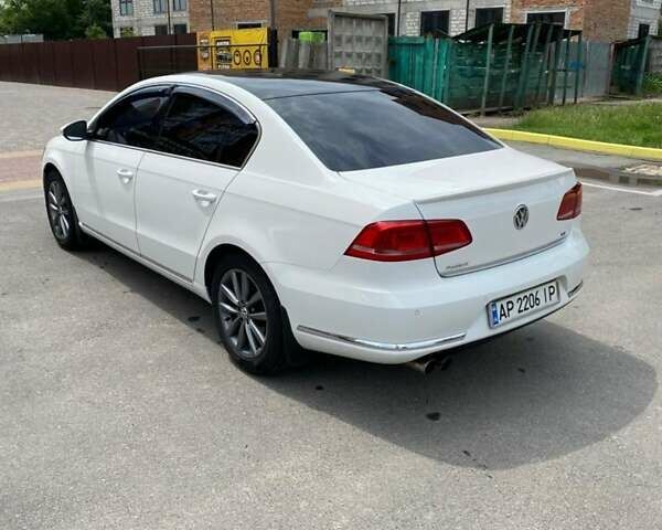 Белый Фольксваген Пассат, объемом двигателя 1.8 л и пробегом 240 тыс. км за 9800 $, фото 3 на Automoto.ua
