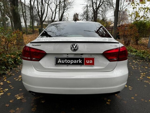 Белый Фольксваген Пассат, объемом двигателя 2.5 л и пробегом 190 тыс. км за 10790 $, фото 6 на Automoto.ua