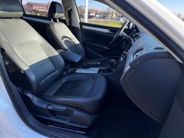 Білий Фольксваген Пассат, об'ємом двигуна 2.5 л та пробігом 173 тис. км за 8200 $, фото 19 на Automoto.ua