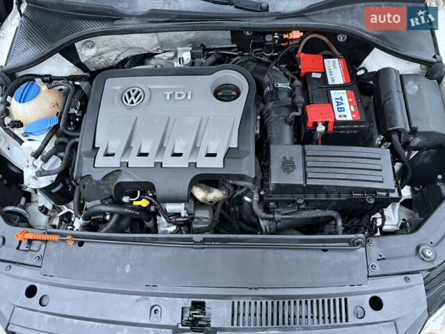 Белый Фольксваген Пассат, объемом двигателя 2 л и пробегом 166 тыс. км за 11700 $, фото 38 на Automoto.ua