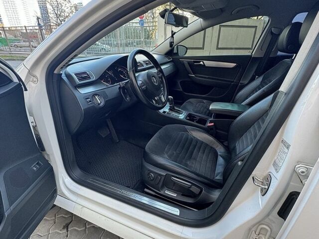 Белый Фольксваген Пассат, объемом двигателя 1.8 л и пробегом 169 тыс. км за 13500 $, фото 11 на Automoto.ua