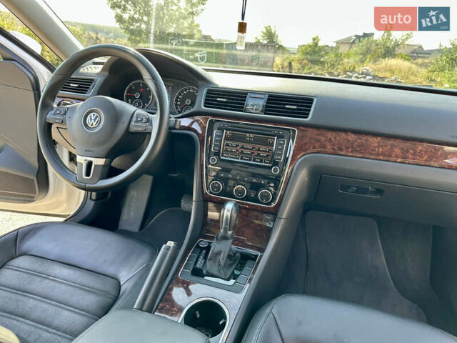 Белый Фольксваген Пассат, объемом двигателя 2 л и пробегом 144 тыс. км за 12500 $, фото 52 на Automoto.ua