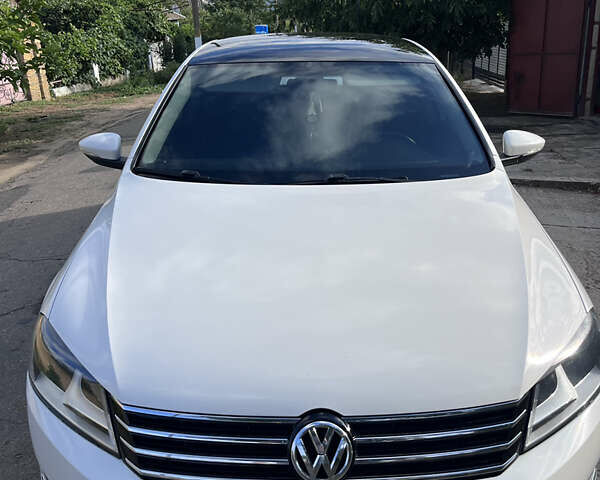 Белый Фольксваген Пассат, объемом двигателя 1.8 л и пробегом 143 тыс. км за 10500 $, фото 25 на Automoto.ua