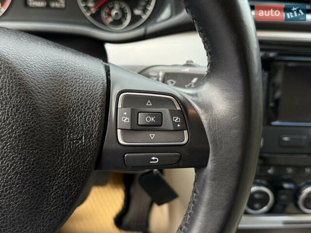 Белый Фольксваген Пассат, объемом двигателя 2.48 л и пробегом 125 тыс. км за 9900 $, фото 46 на Automoto.ua