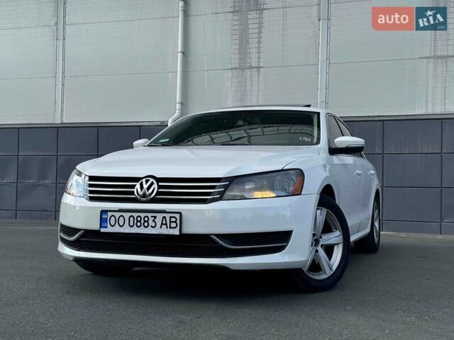 Белый Фольксваген Пассат, объемом двигателя 2.5 л и пробегом 270 тыс. км за 8799 $, фото 2 на Automoto.ua
