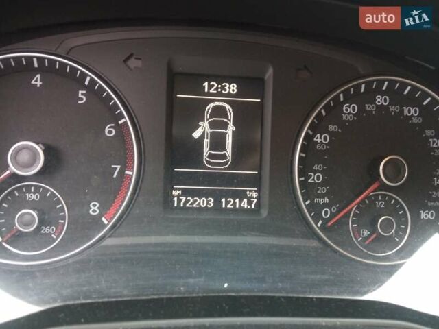 Білий Фольксваген Пассат, об'ємом двигуна 2.5 л та пробігом 172 тис. км за 11900 $, фото 8 на Automoto.ua
