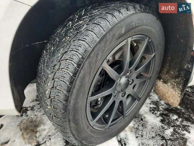 Білий Фольксваген Пассат, об'ємом двигуна 1.8 л та пробігом 334 тис. км за 9900 $, фото 9 на Automoto.ua