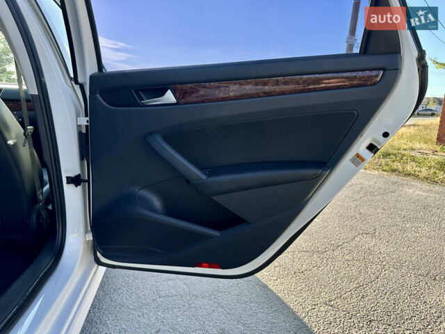 Белый Фольксваген Пассат, объемом двигателя 2 л и пробегом 144 тыс. км за 12500 $, фото 35 на Automoto.ua