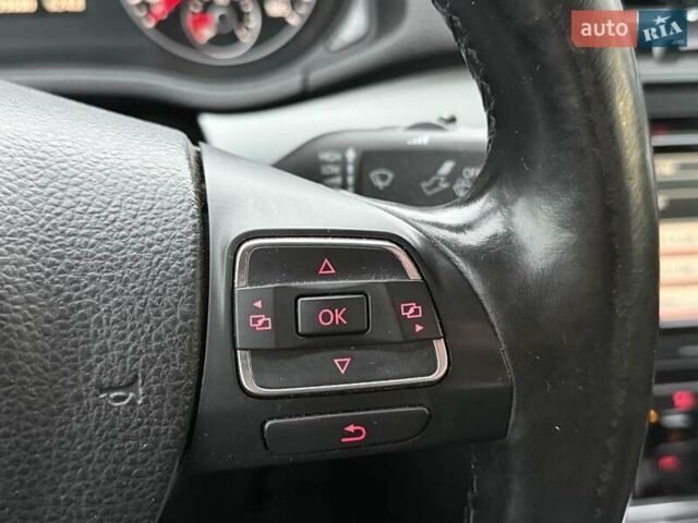 Білий Фольксваген Пассат, об'ємом двигуна 2.5 л та пробігом 239 тис. км за 9300 $, фото 23 на Automoto.ua