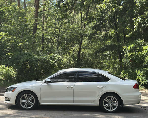 Белый Фольксваген Пассат, объемом двигателя 2.5 л и пробегом 264 тыс. км за 10950 $, фото 10 на Automoto.ua