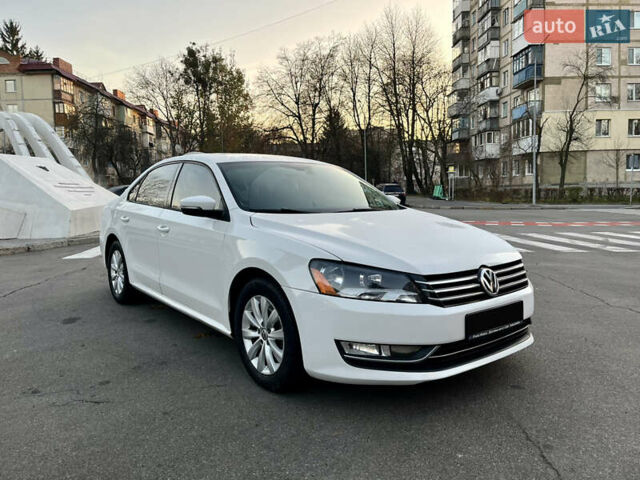 Білий Фольксваген Пассат, об'ємом двигуна 2.5 л та пробігом 322 тис. км за 9999 $, фото 6 на Automoto.ua