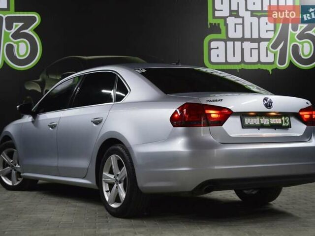 Белый Фольксваген Пассат, объемом двигателя 2.5 л и пробегом 195 тыс. км за 10800 $, фото 6 на Automoto.ua