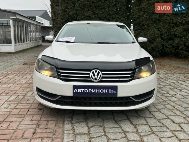 Белый Фольксваген Пассат, объемом двигателя 2.48 л и пробегом 213 тыс. км за 9400 $, фото 9 на Automoto.ua