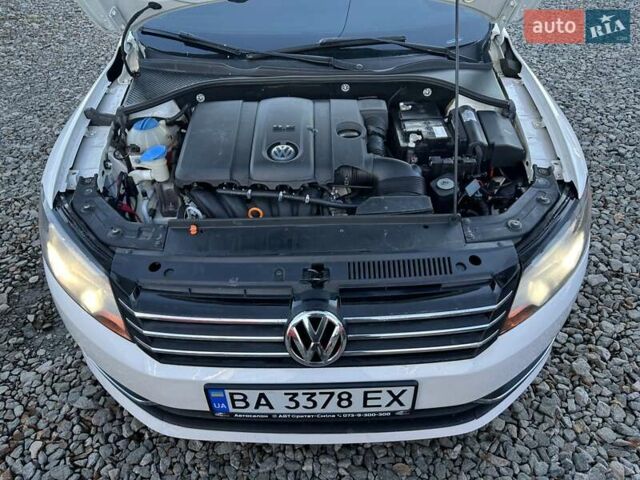 Білий Фольксваген Пассат, об'ємом двигуна 2.5 л та пробігом 249 тис. км за 9500 $, фото 15 на Automoto.ua