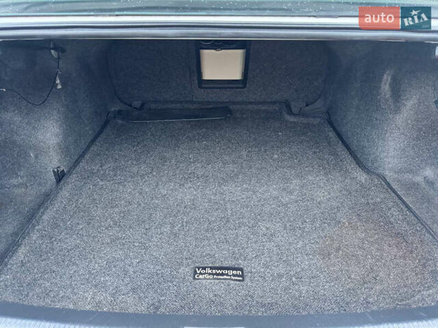 Белый Фольксваген Пассат, объемом двигателя 2.48 л и пробегом 272 тыс. км за 9850 $, фото 23 на Automoto.ua