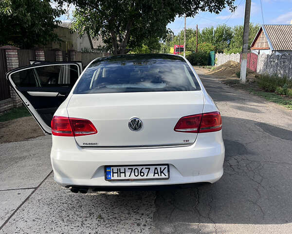 Белый Фольксваген Пассат, объемом двигателя 1.8 л и пробегом 143 тыс. км за 10500 $, фото 3 на Automoto.ua