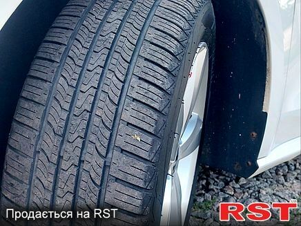 Білий Фольксваген Пассат, об'ємом двигуна 2.5 л та пробігом 304 тис. км за 10600 $, фото 6 на Automoto.ua