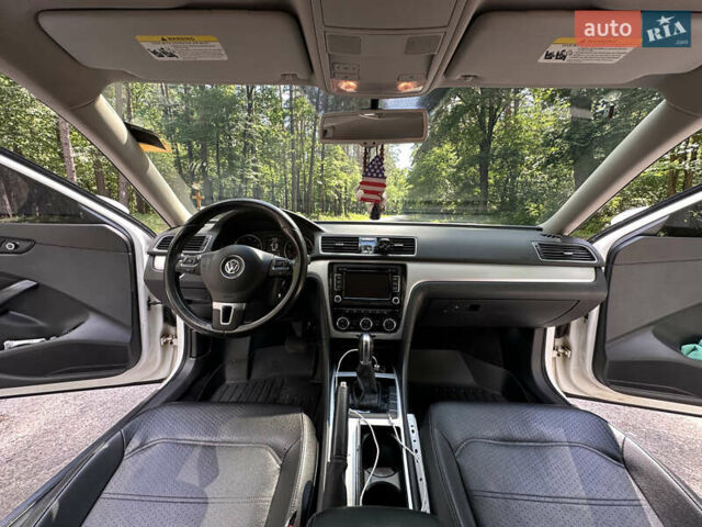 Белый Фольксваген Пассат, объемом двигателя 2.5 л и пробегом 264 тыс. км за 10950 $, фото 14 на Automoto.ua