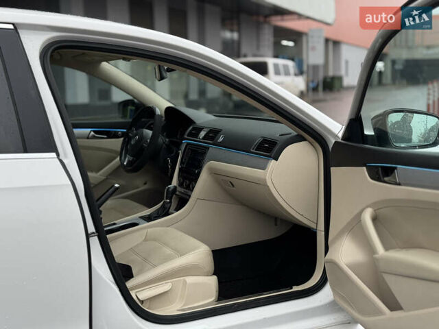 Белый Фольксваген Пассат, объемом двигателя 2.5 л и пробегом 188 тыс. км за 10590 $, фото 47 на Automoto.ua