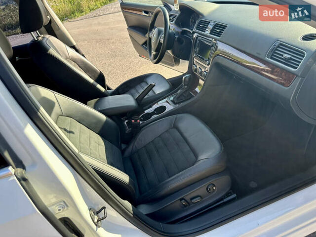 Белый Фольксваген Пассат, объемом двигателя 2 л и пробегом 144 тыс. км за 12500 $, фото 39 на Automoto.ua