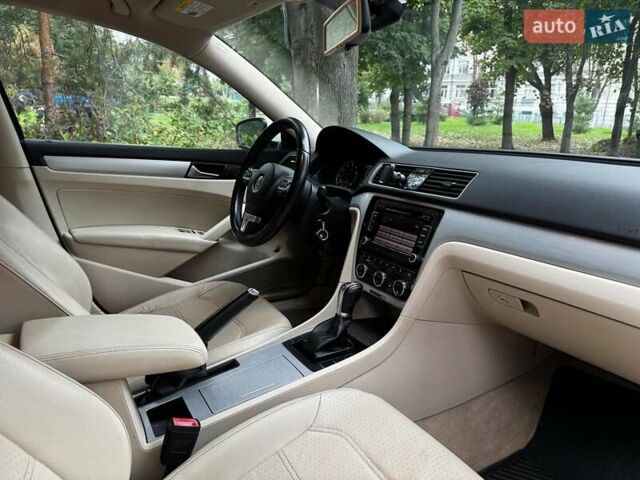 Белый Фольксваген Пассат, объемом двигателя 2.5 л и пробегом 225 тыс. км за 10590 $, фото 26 на Automoto.ua