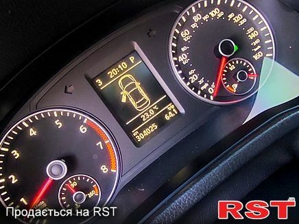 Білий Фольксваген Пассат, об'ємом двигуна 2.5 л та пробігом 304 тис. км за 10600 $, фото 5 на Automoto.ua