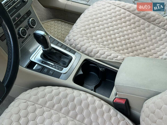 Білий Фольксваген Пассат, об'ємом двигуна 1.97 л та пробігом 190 тис. км за 12200 $, фото 39 на Automoto.ua