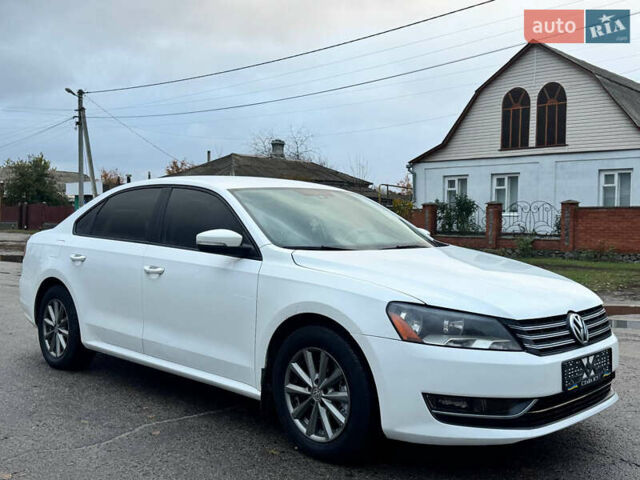 Белый Фольксваген Пассат, объемом двигателя 2.48 л и пробегом 272 тыс. км за 9850 $, фото 4 на Automoto.ua