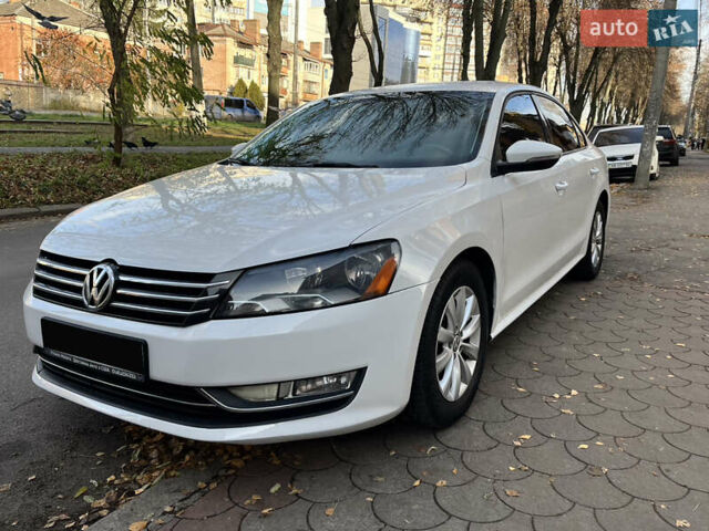 Білий Фольксваген Пассат, об'ємом двигуна 2.5 л та пробігом 322 тис. км за 9999 $, фото 1 на Automoto.ua