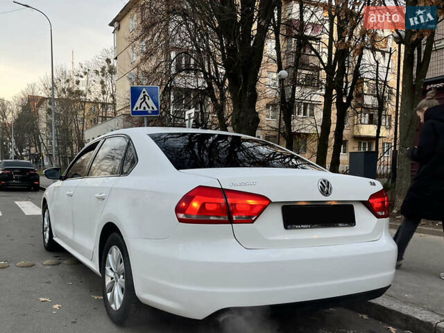 Білий Фольксваген Пассат, об'ємом двигуна 2.5 л та пробігом 322 тис. км за 9999 $, фото 12 на Automoto.ua