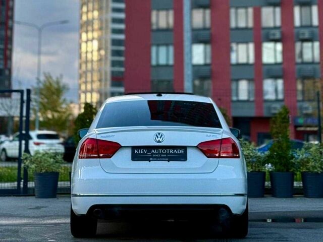 Фольксваген Пассат 2012 в Киеве на Automoto.ua Белый Фольксваген Пассат, объемом двигателя 3.6 л и пробегом 137 тыс. км за 10900 $, фото 1 на Automoto.ua