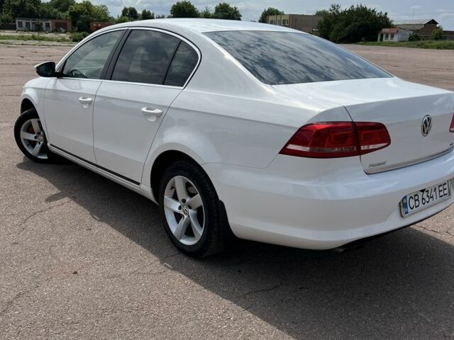 Белый Фольксваген Пассат, объемом двигателя 1.8 л и пробегом 140 тыс. км за 9300 $, фото 2 на Automoto.ua