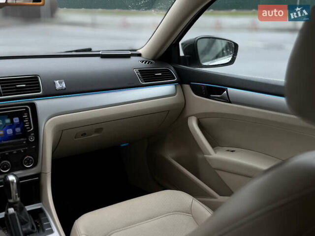 Белый Фольксваген Пассат, объемом двигателя 2.5 л и пробегом 188 тыс. км за 10590 $, фото 54 на Automoto.ua