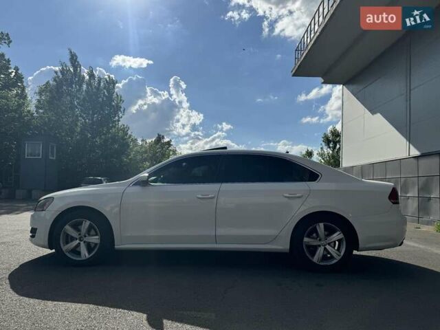 Белый Фольксваген Пассат, объемом двигателя 2.5 л и пробегом 270 тыс. км за 8799 $, фото 12 на Automoto.ua