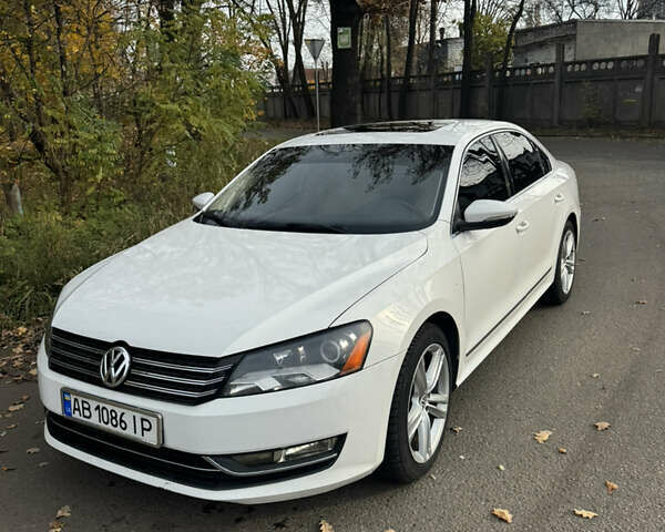 Белый Фольксваген Пассат, объемом двигателя 1.97 л и пробегом 189 тыс. км за 11500 $, фото 5 на Automoto.ua
