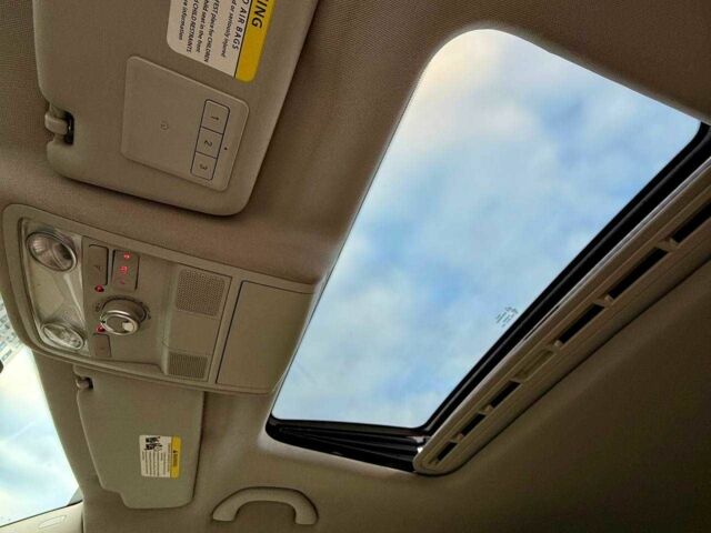 Фольксваген Пассат 2012 в Киеве на Automoto.ua Белый Фольксваген Пассат, объемом двигателя 3.6 л и пробегом 137 тыс. км за 10900 $, фото 14 на Automoto.ua