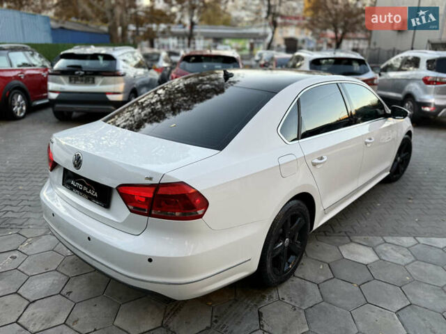 Белый Фольксваген Пассат, объемом двигателя 2.48 л и пробегом 125 тыс. км за 9900 $, фото 20 на Automoto.ua