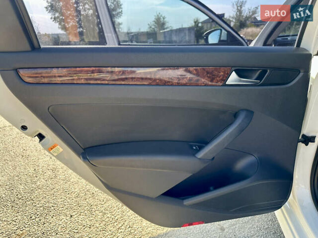 Белый Фольксваген Пассат, объемом двигателя 2 л и пробегом 144 тыс. км за 12500 $, фото 33 на Automoto.ua