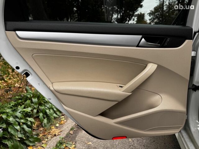 Белый Фольксваген Пассат, объемом двигателя 2.5 л и пробегом 225 тыс. км за 10590 $, фото 20 на Automoto.ua