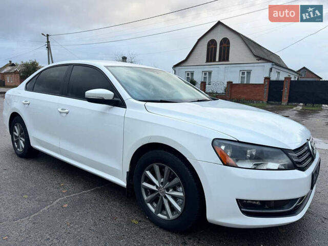 Белый Фольксваген Пассат, объемом двигателя 2.48 л и пробегом 272 тыс. км за 9850 $, фото 5 на Automoto.ua