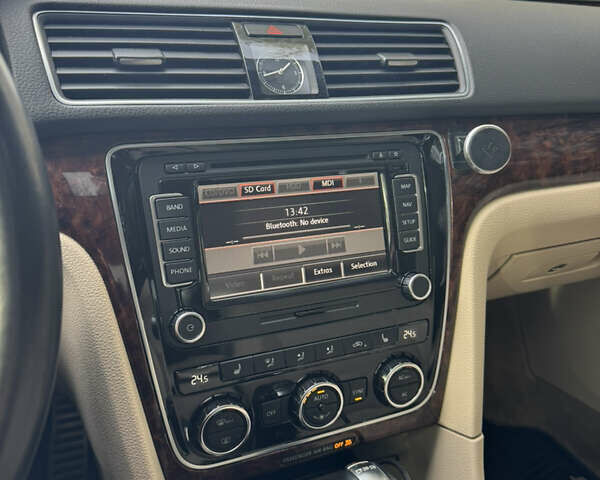 Белый Фольксваген Пассат, объемом двигателя 1.97 л и пробегом 189 тыс. км за 11500 $, фото 15 на Automoto.ua