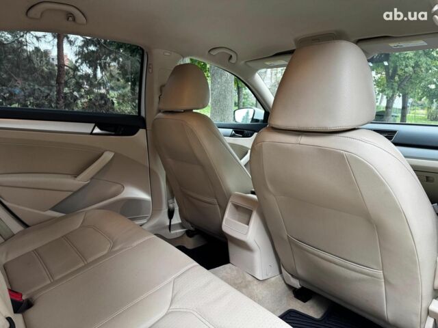 Белый Фольксваген Пассат, объемом двигателя 2.5 л и пробегом 225 тыс. км за 10590 $, фото 24 на Automoto.ua