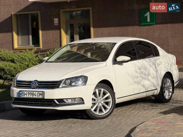 Белый Фольксваген Пассат, объемом двигателя 1.8 л и пробегом 170 тыс. км за 13200 $, фото 1 на Automoto.ua
