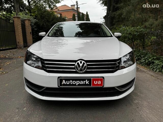 Белый Фольксваген Пассат, объемом двигателя 2.5 л и пробегом 225 тыс. км за 10590 $, фото 1 на Automoto.ua