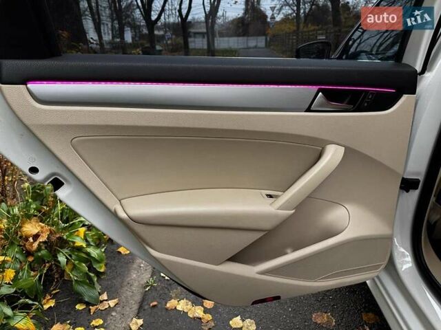 Білий Фольксваген Пассат, об'ємом двигуна 2.5 л та пробігом 190 тис. км за 10790 $, фото 24 на Automoto.ua