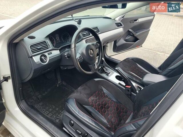 Белый Фольксваген Пассат, объемом двигателя 2.48 л и пробегом 173 тыс. км за 12300 $, фото 1 на Automoto.ua